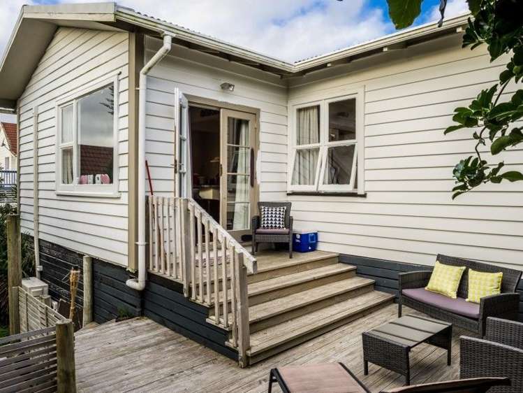 5 Mako View Titahi Bay_8