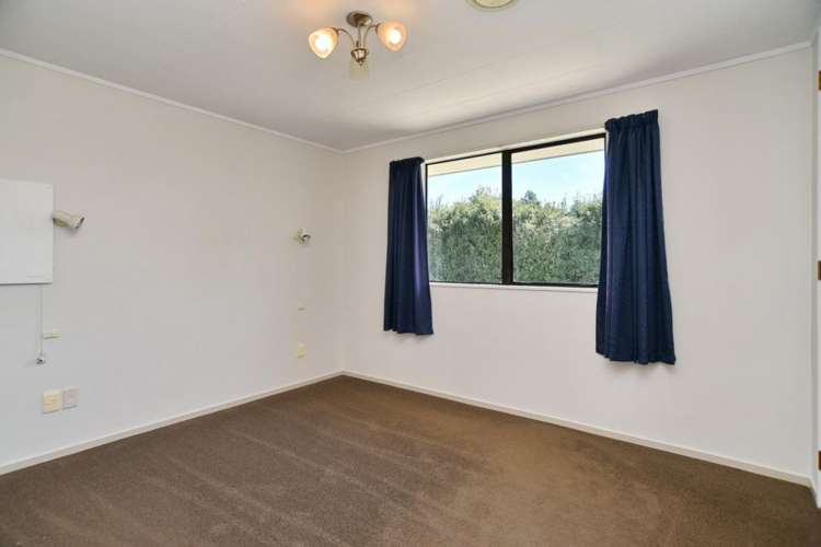 1 Mckenzie Place Waikuku Beach_9