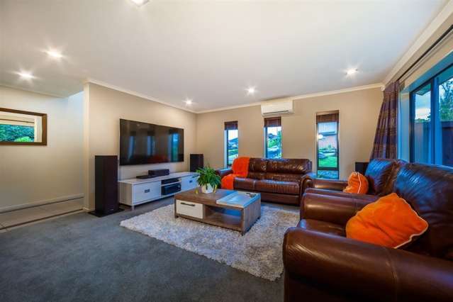 11 Chateau Rise Flat Bush_2