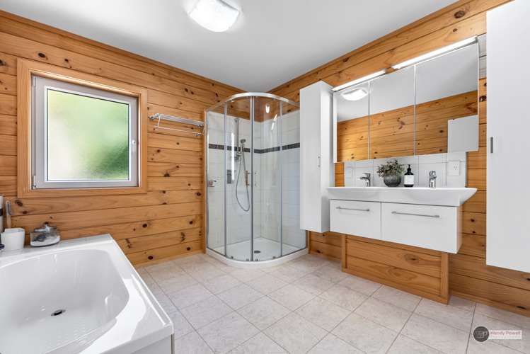 5 Aran More Place Belmont_13