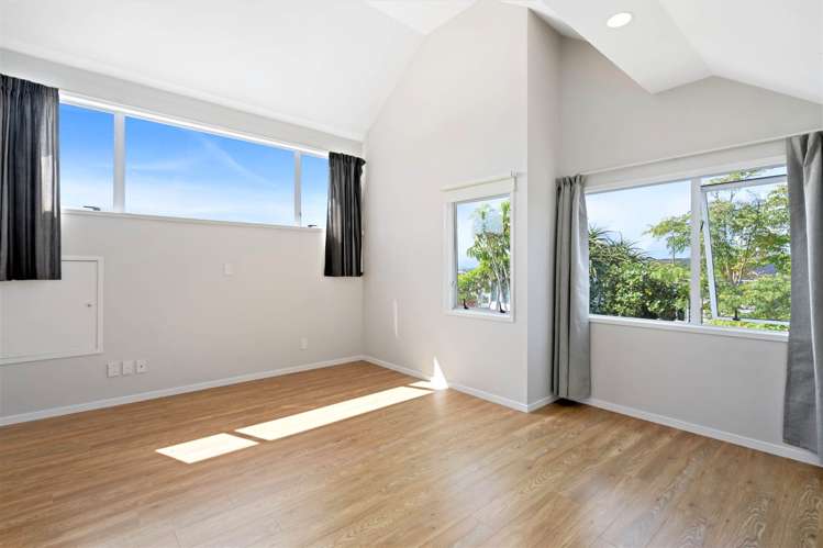 63 Parr Terrace Castor Bay_11