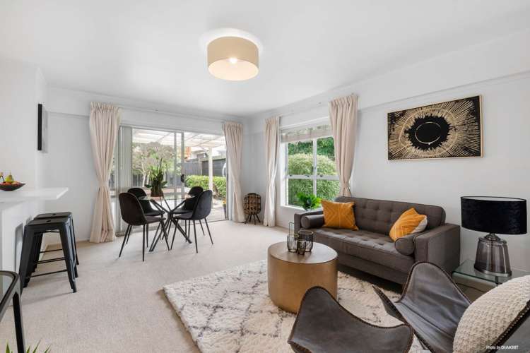 2/41 James Evans Drive Northcote_0