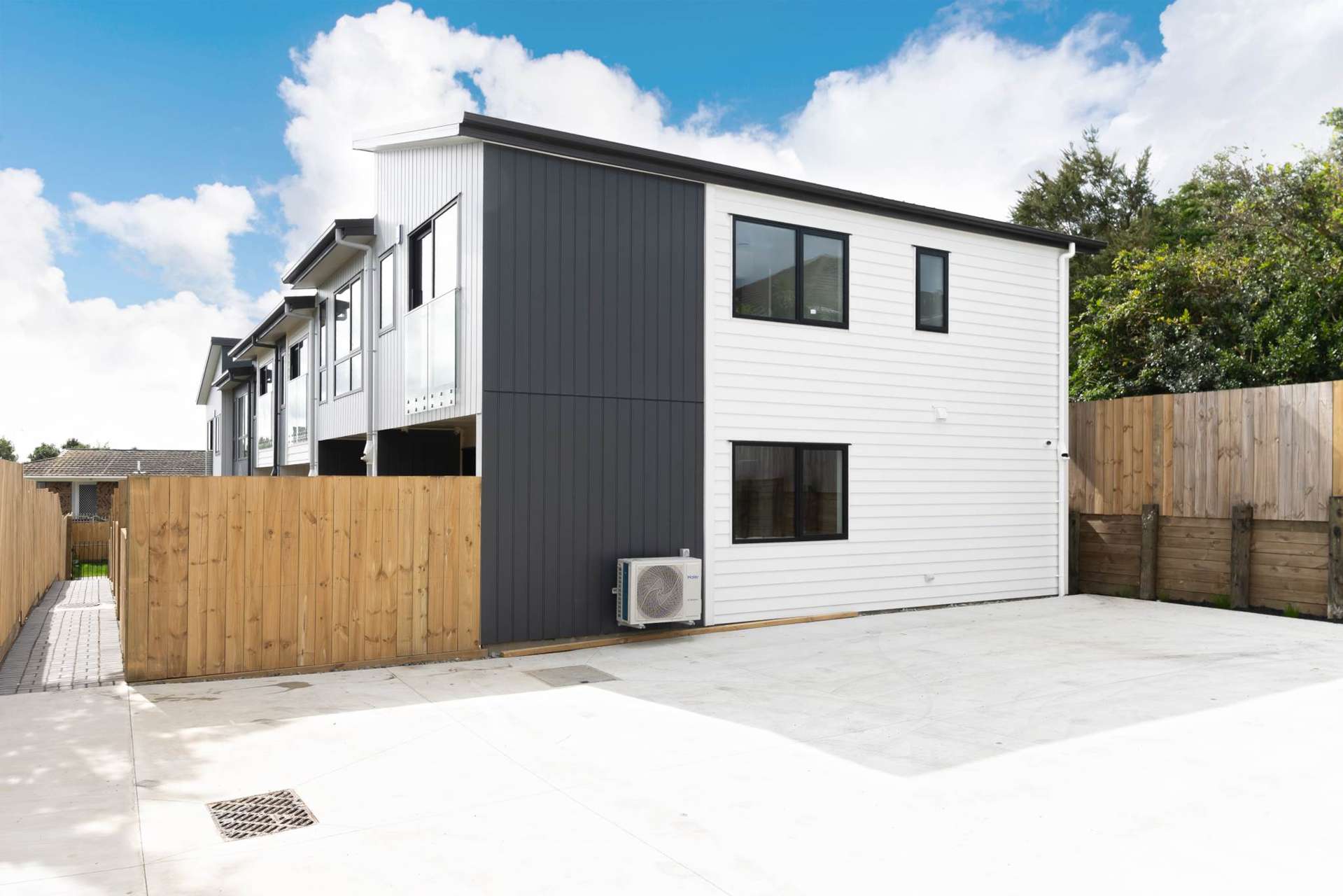 3/43 Savoy Road Glen Eden_0