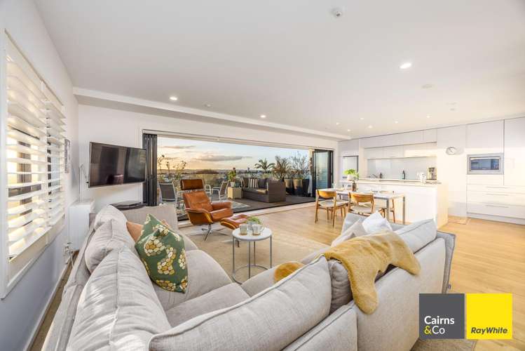 2A/221 Great North Road Grey Lynn_18