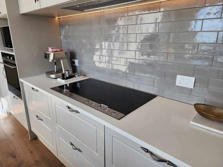 89b William Bayes Place Red Beach_18