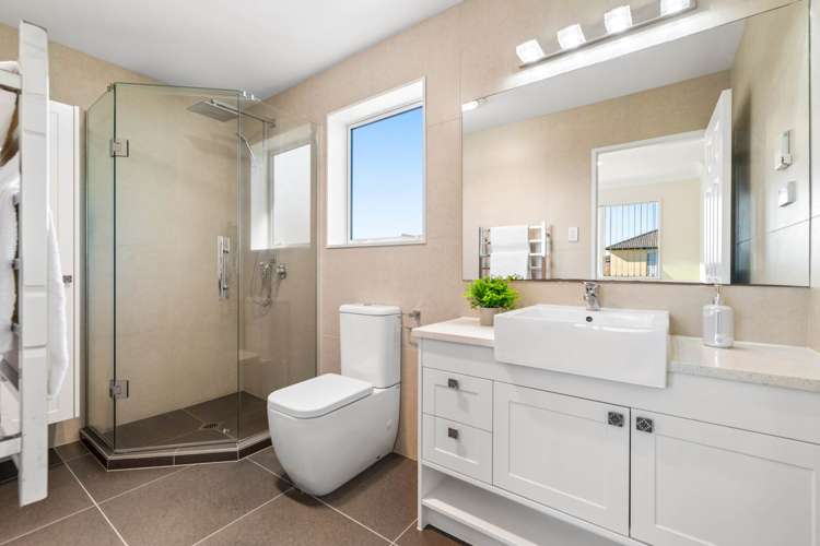 11 Calcite Avenue Flat Bush_23