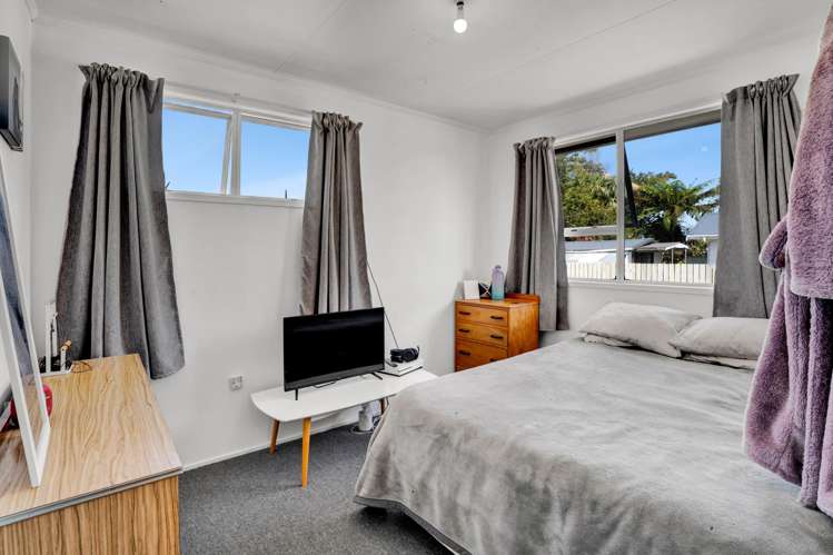 154 Brecon Road Stratford_7