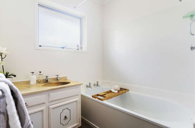 1/3 Willerton Avenue New Lynn_12