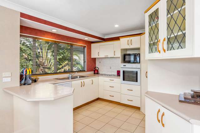 10 Malibu Key Papamoa_1