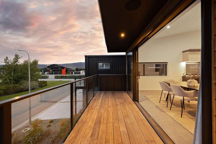 8 Le Mans Grove Cromwell_21