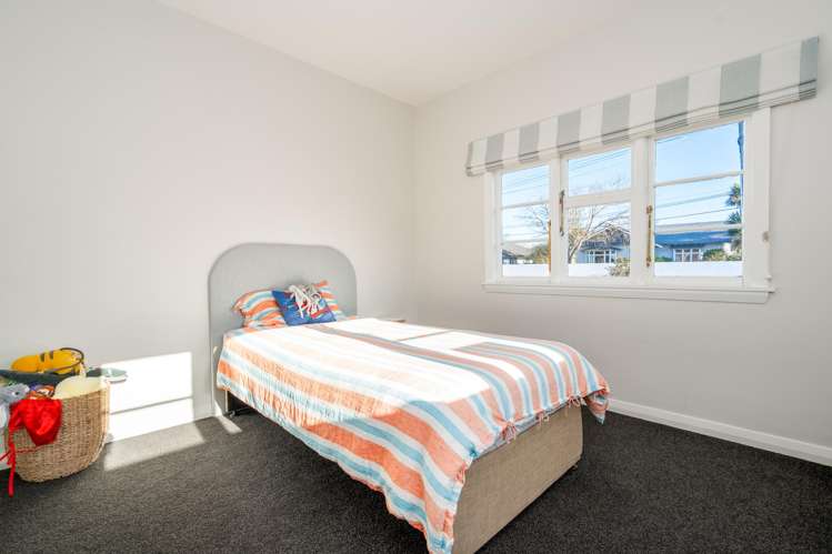 70 Mayfield Avenue St Albans_11