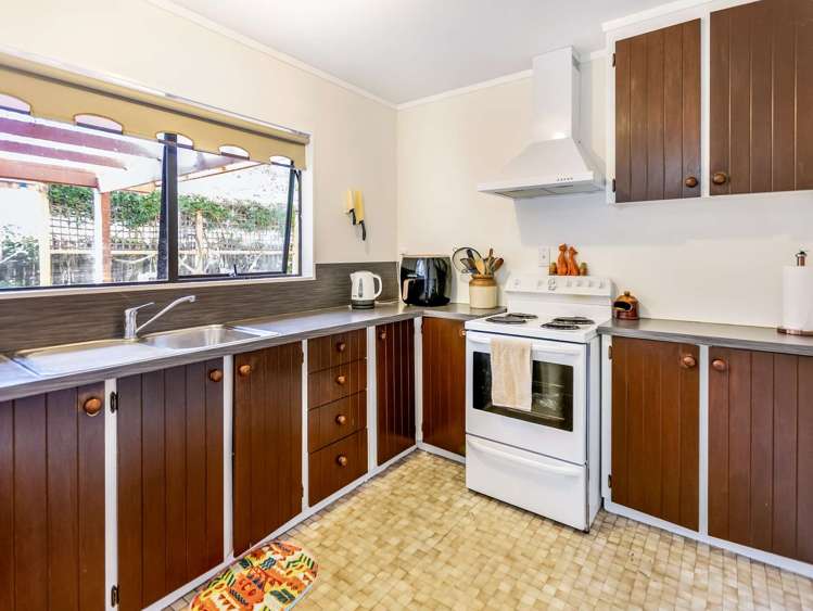 56a Edmund road Mangakakahi_7
