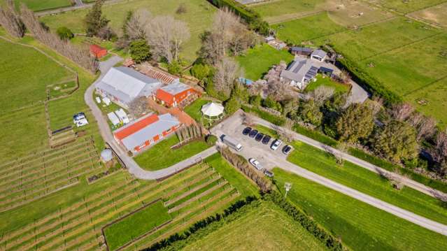 307 Larcombs Road Weedons_1