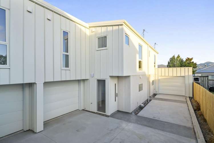 1-4/36 Evesham Crescent_0