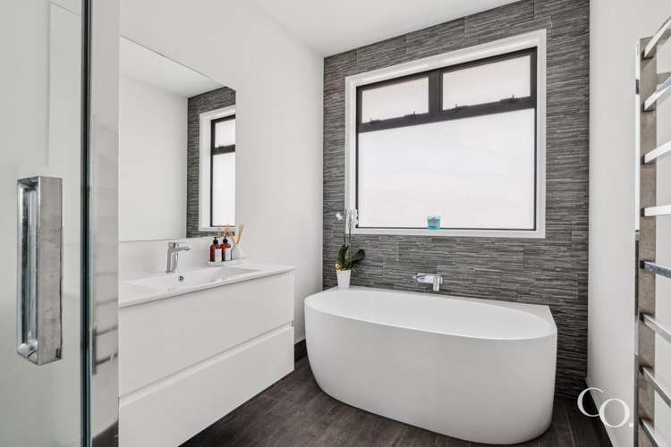 51 Kahuparere Crescent Pyes Pa_25