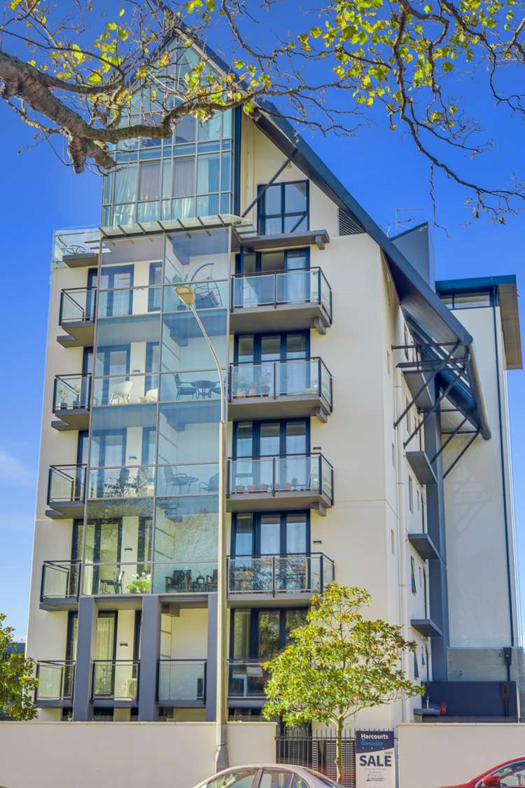 206/12 Latimer Square Christchurch Central_16