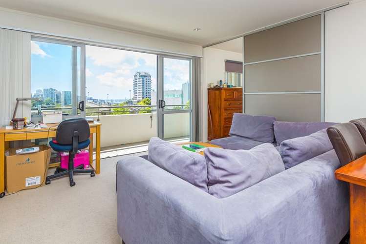 2v/16 Burton Street Grafton_8