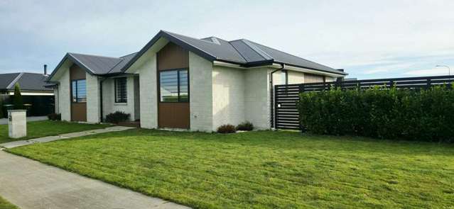 Large Three Bedroom Home with Study