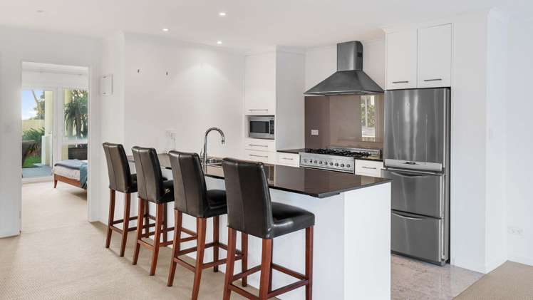 91 Marine Parade Mount Maunganui_27