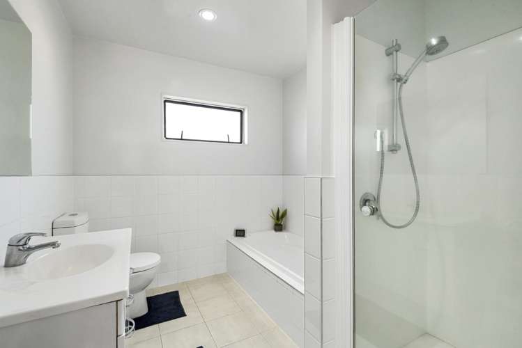 24/22 Northcross Drive Oteha_12