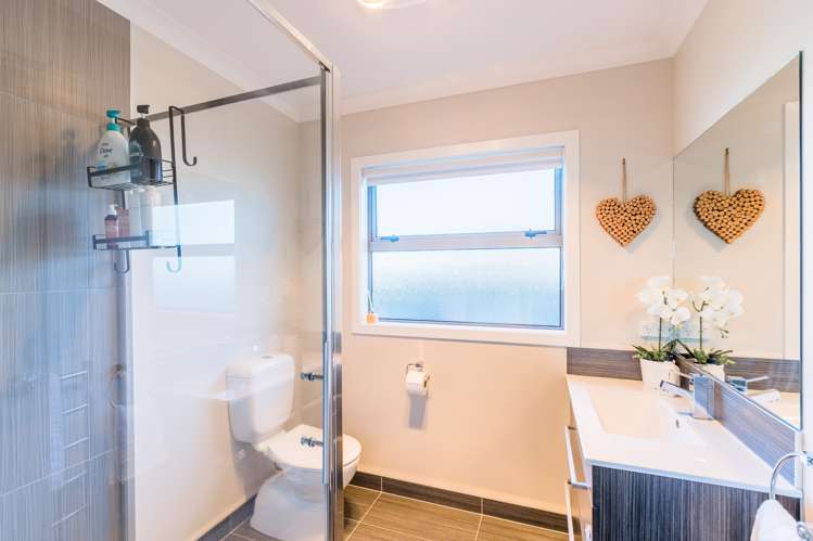 35 Simpson Crescent Raumati Beach_9