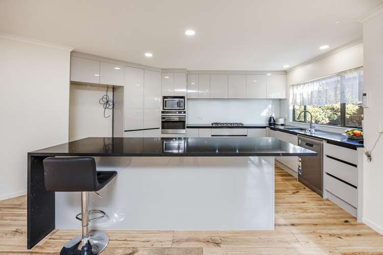 87 Middlefield Drive Flat Bush_7