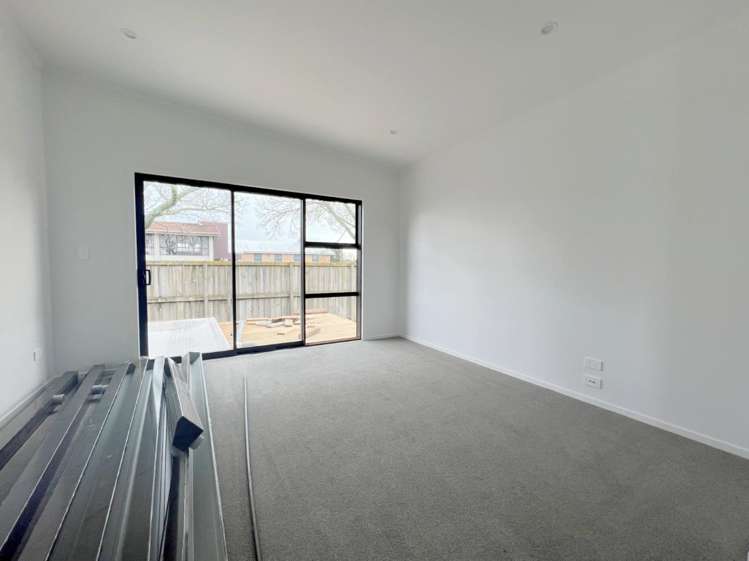 4/1087 Heaphy Terrace 10458_5