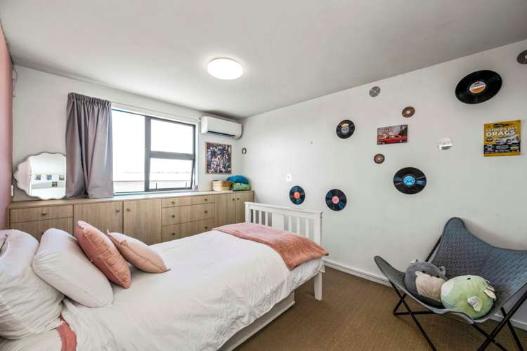 2a/12 Corban Avenue Henderson_6