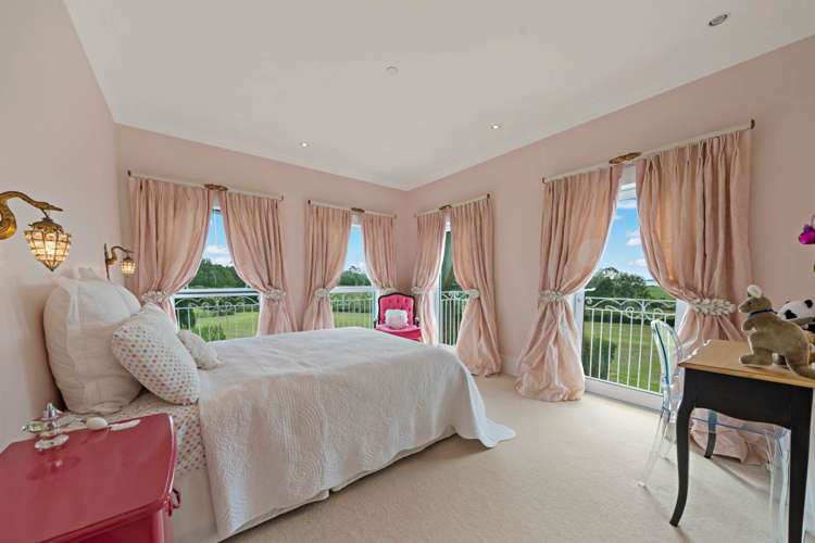 64 Porterfield Road Whitford_19