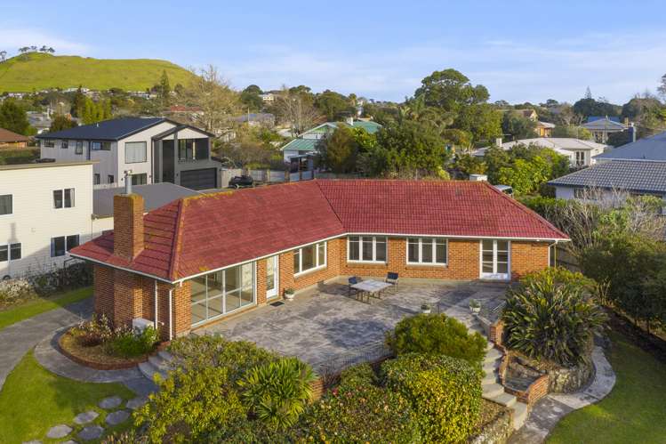 22 Boyd Avenue Mangere Bridge_14