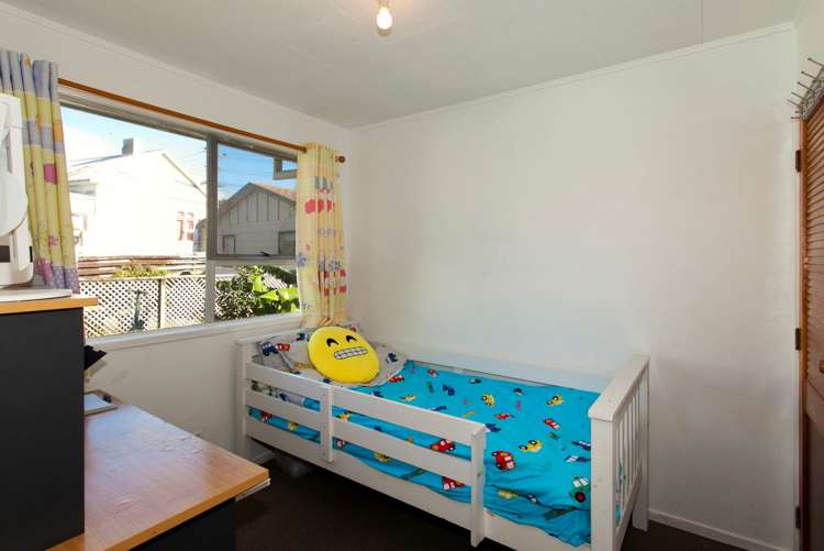 2/143 Verbena Road Birkdale_8