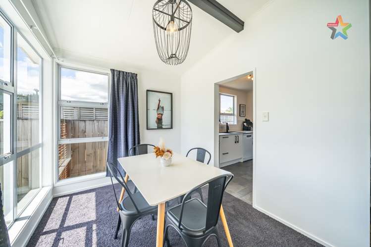 3 Karamea Grove Wainuiomata_5