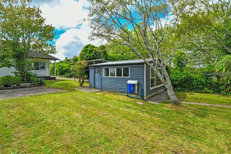 29 McRobbie Road Kingseat_17