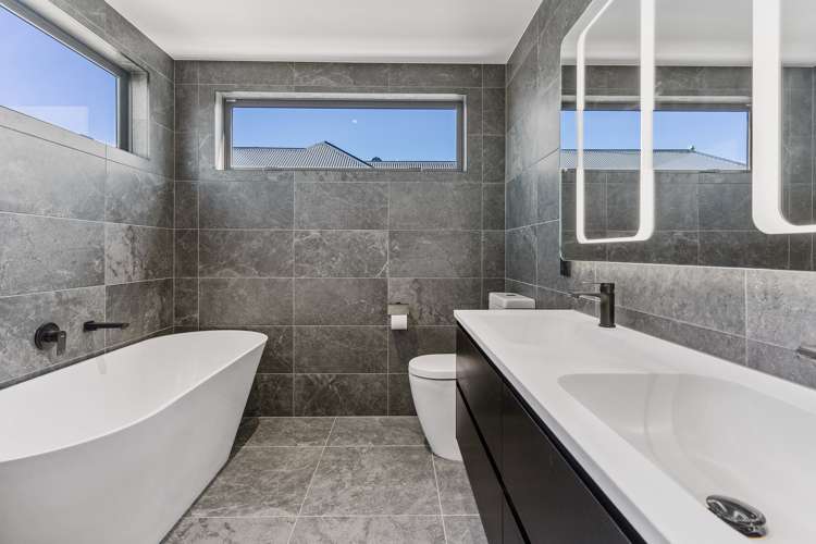 511 Beach Road Whangamata_22