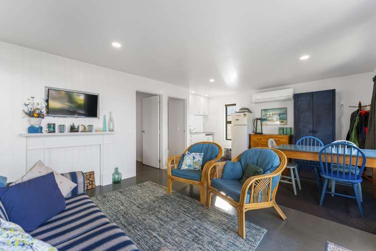 2 Earle Place Acacia Bay_5