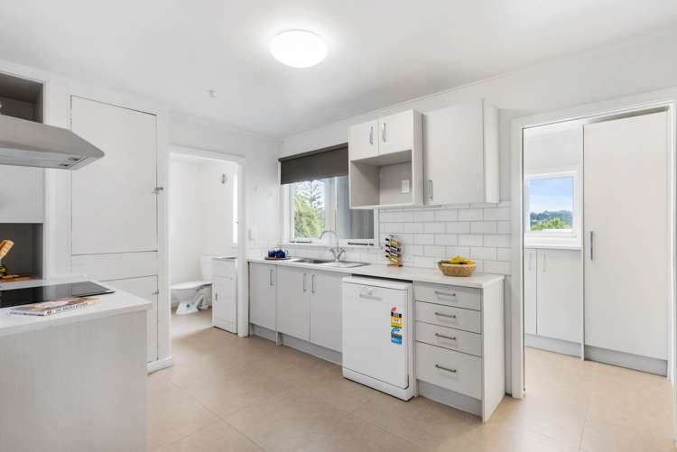 1/154 Glengarry Road Glen Eden_5