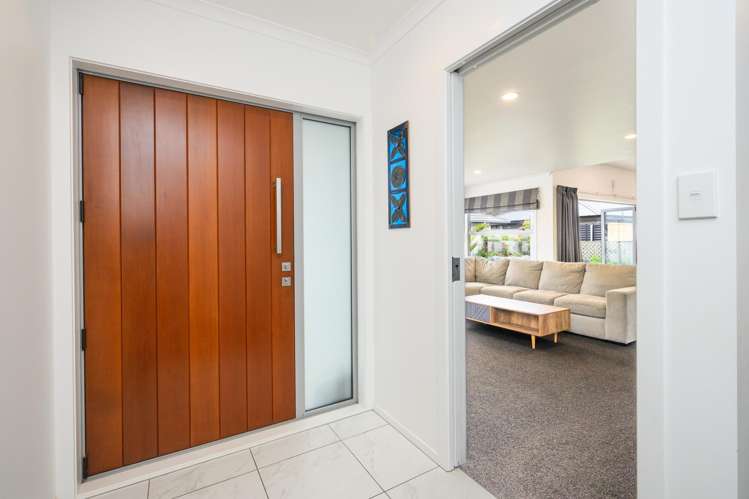 17 Lorenzo Place Kelvin Grove_4