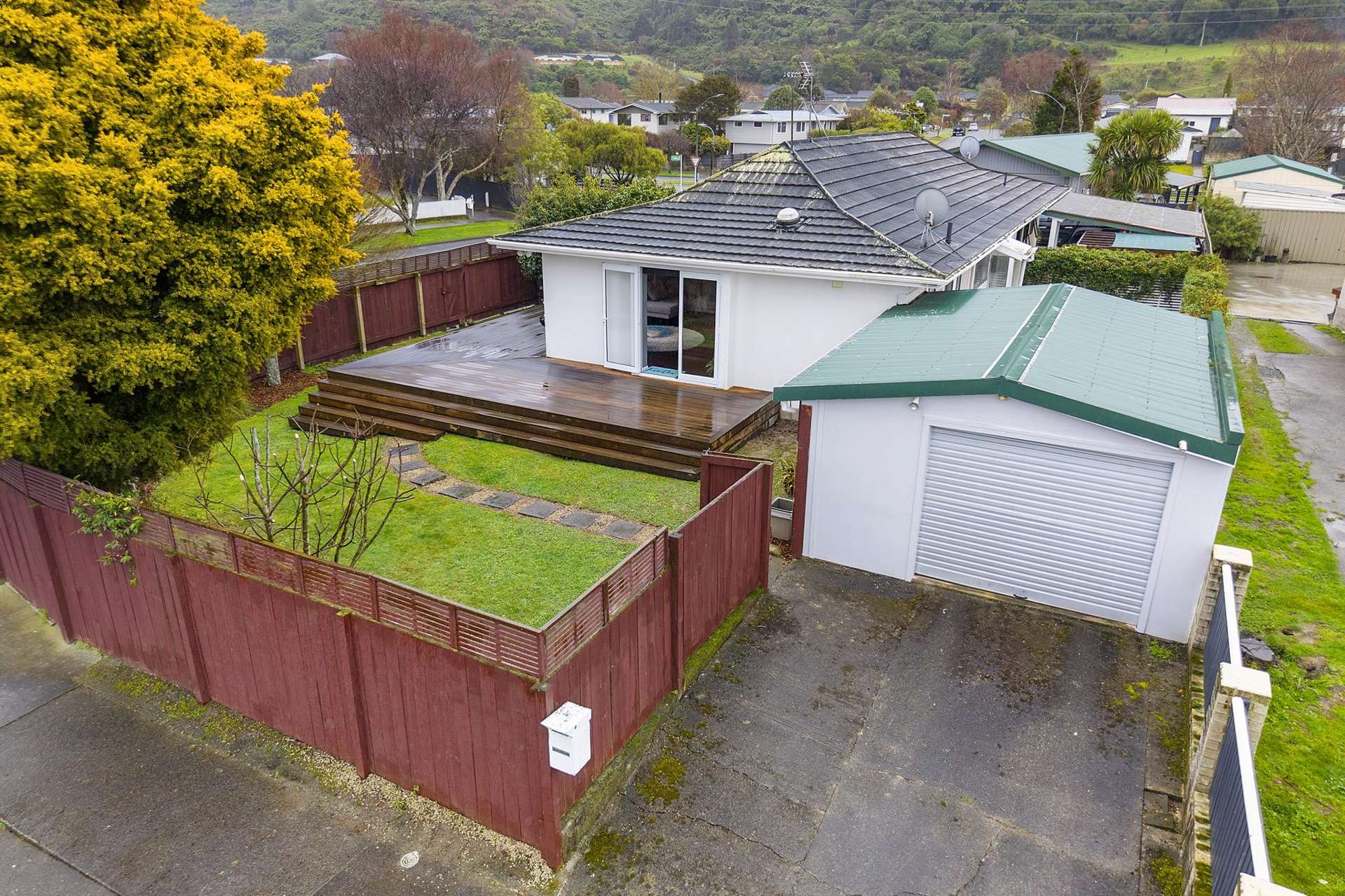1 Harvard Grove Totara Park_0