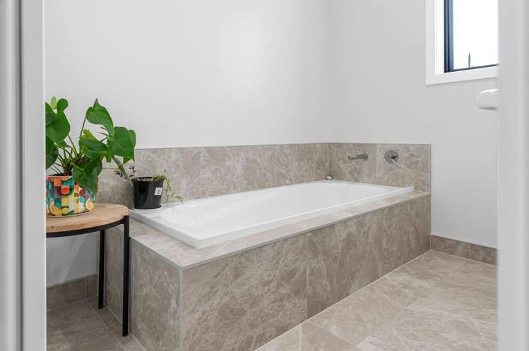 32 Oralee Terrace Peacocke_11