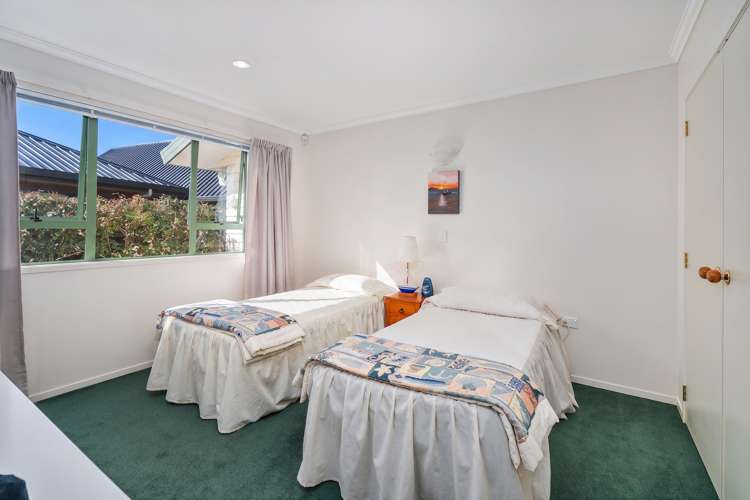 7 Martin Place Cooks Beach_12