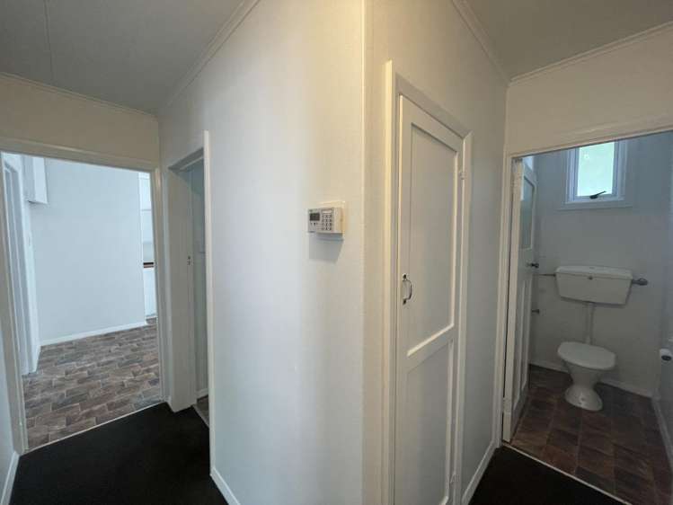 115 Shakespeare Road 10780_2