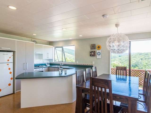 58 Woodhouse Avenue Karori_3