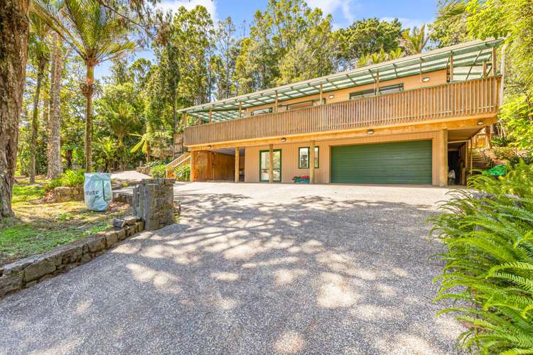 92 Scenic Drive Titirangi_25