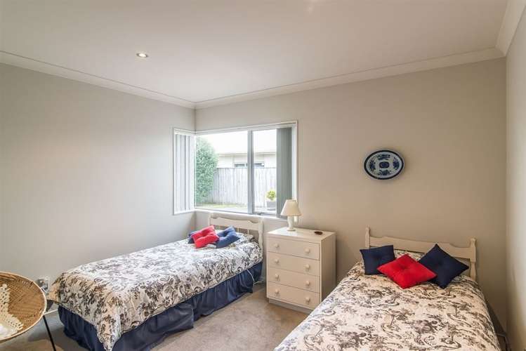 74 The Drive Paraparaumu Beach_17