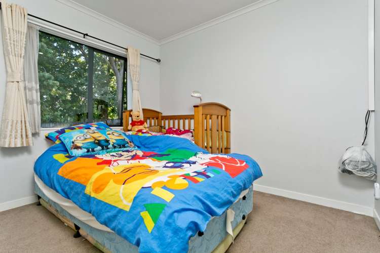 8a Harry Ward Place Henderson_11