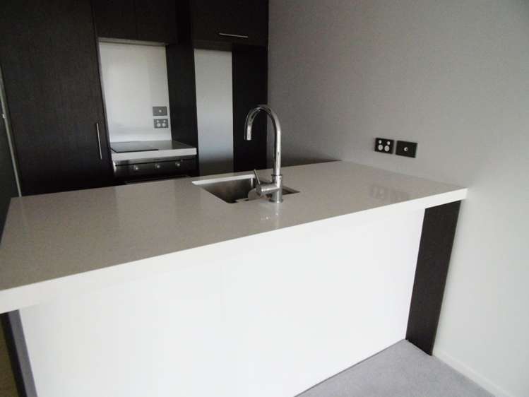 5 Howe Street 10048_1