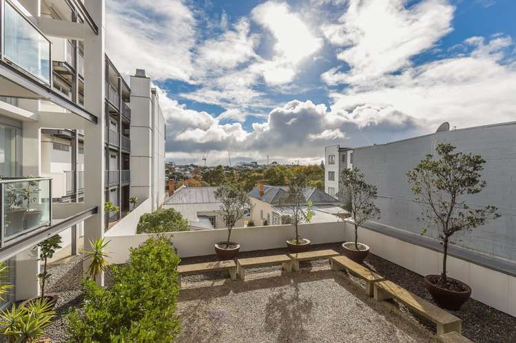 4w/435 New North Road Kingsland_17