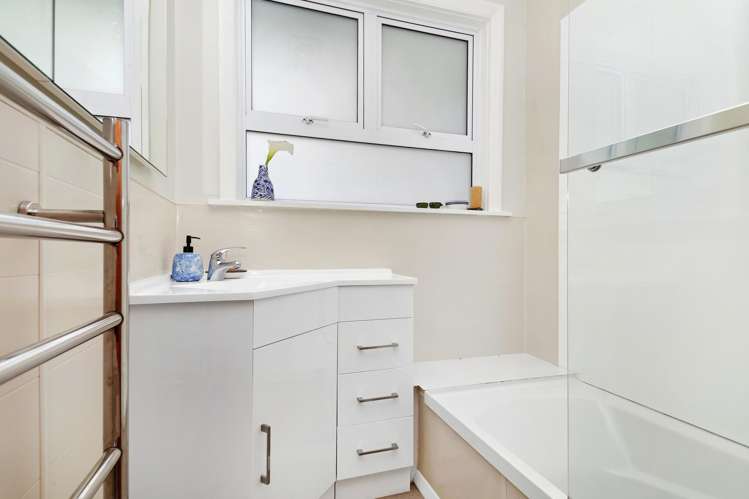 26 Mahoe Street Tawa_13