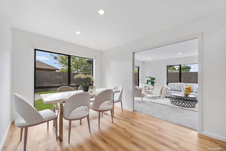 5 Bordeaux Parade Te Atatu South_8