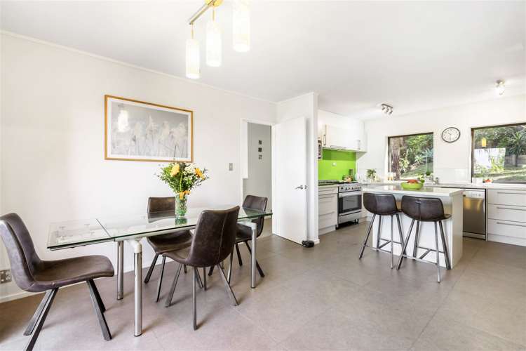 21 Cochrane Avenue Arkles Bay_7